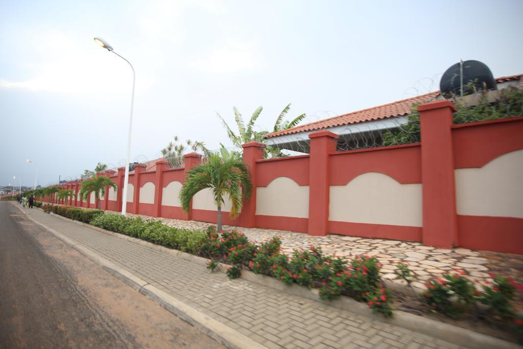Akmary Guest House Ogbodjo Exteriör bild